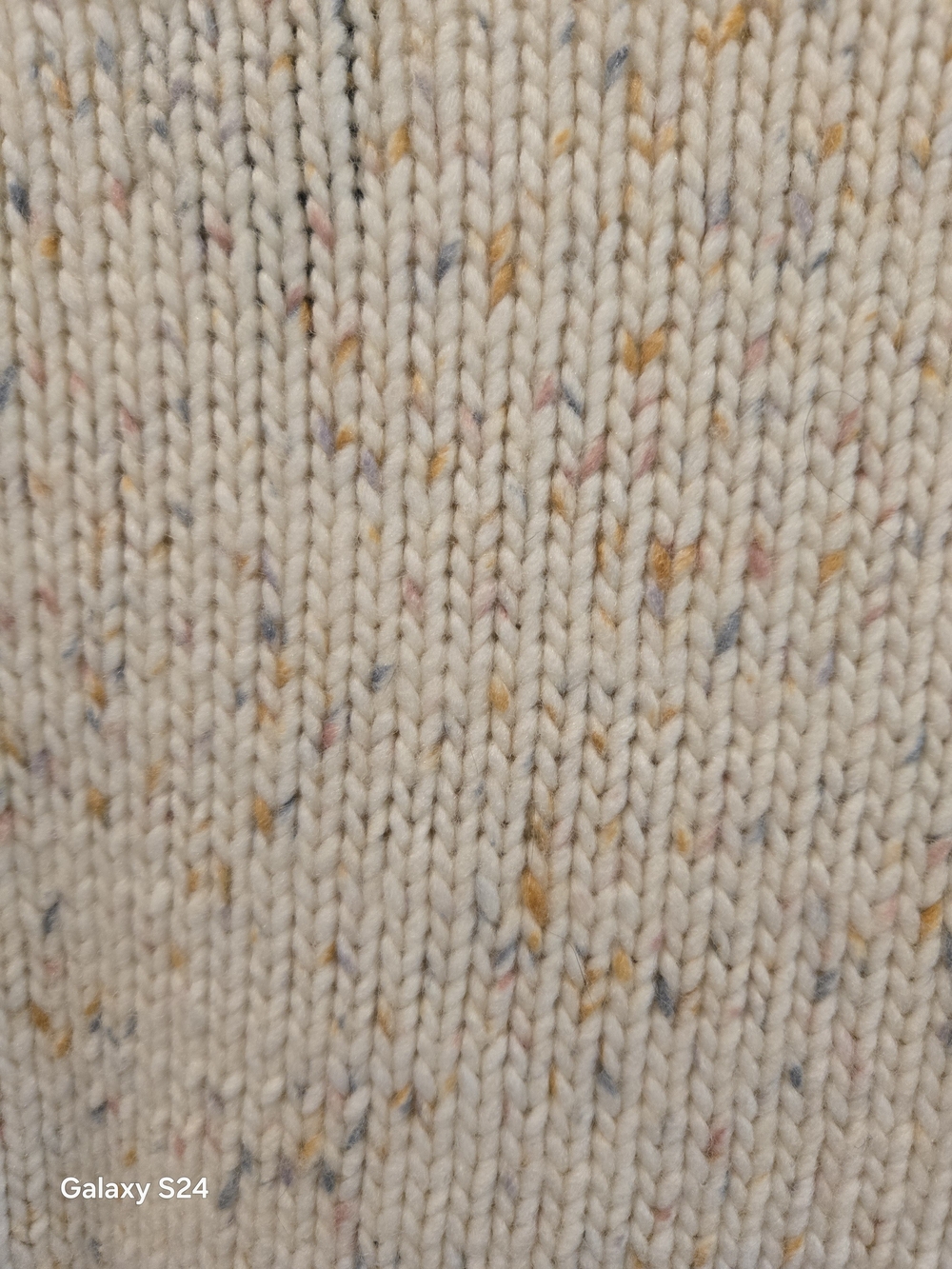 GAP Cream Speckled Crewneck Sweater - Picture 5 of 8